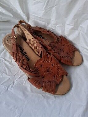 Cobbie Cuddlers Brown Leather Woven Slingback Huarache Sandals Sz 10W